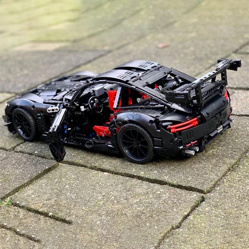 2660 PCS MOC Technology Racing Black Modified Supercar Model Building Blocks Speed Vehicle Bricks Toys Kids Adult Popular Gifts