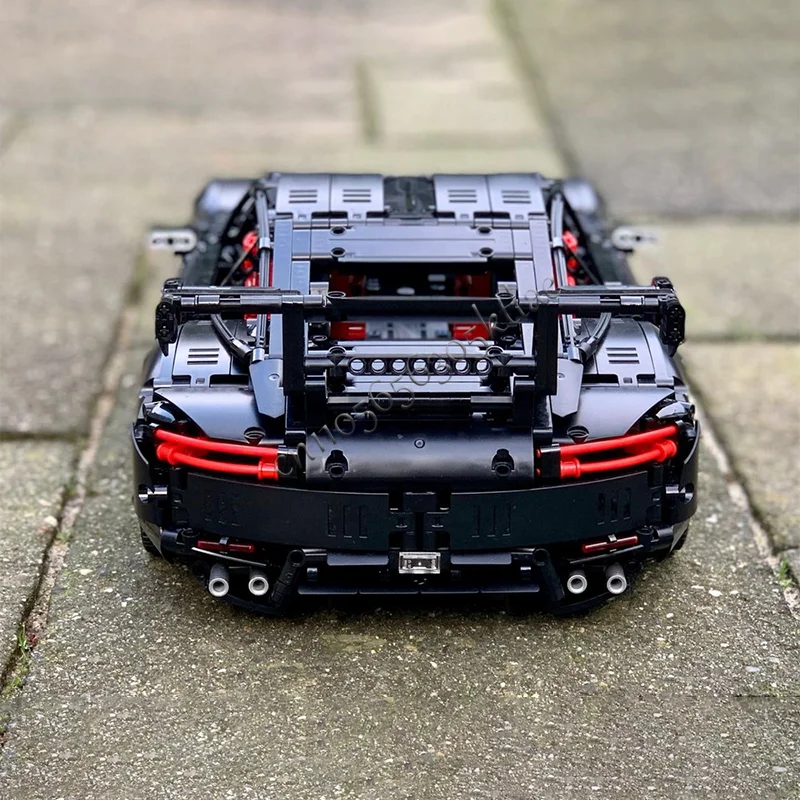2660 PCS MOC Technology Racing Black Modified Supercar Model Building Blocks Speed Vehicle Bricks Toys Kids Adult Popular Gifts