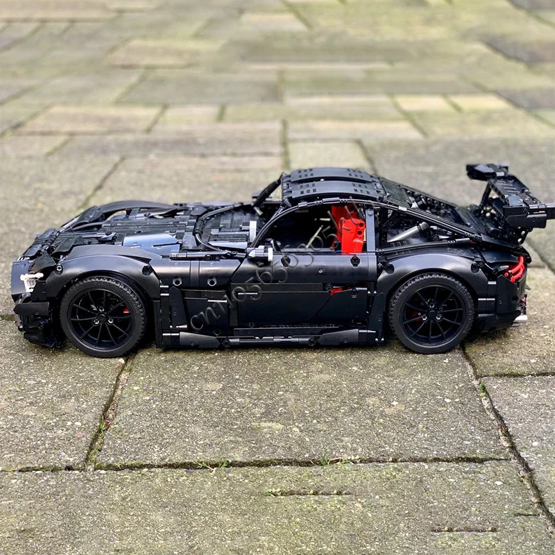 2660 PCS MOC Technology Racing Black Modified Supercar Model Building Blocks Speed Vehicle Bricks Toys Kids Adult Popular Gifts